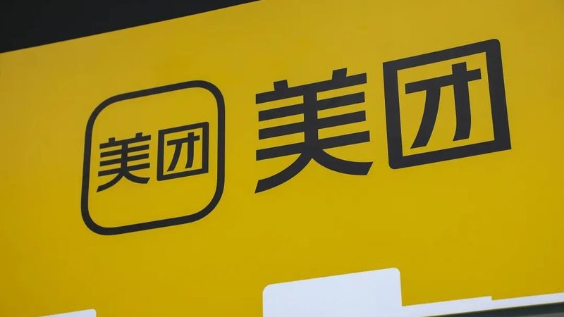 在选择育儿嫂中介或家政公司时，建议从以下方面进行考虑：